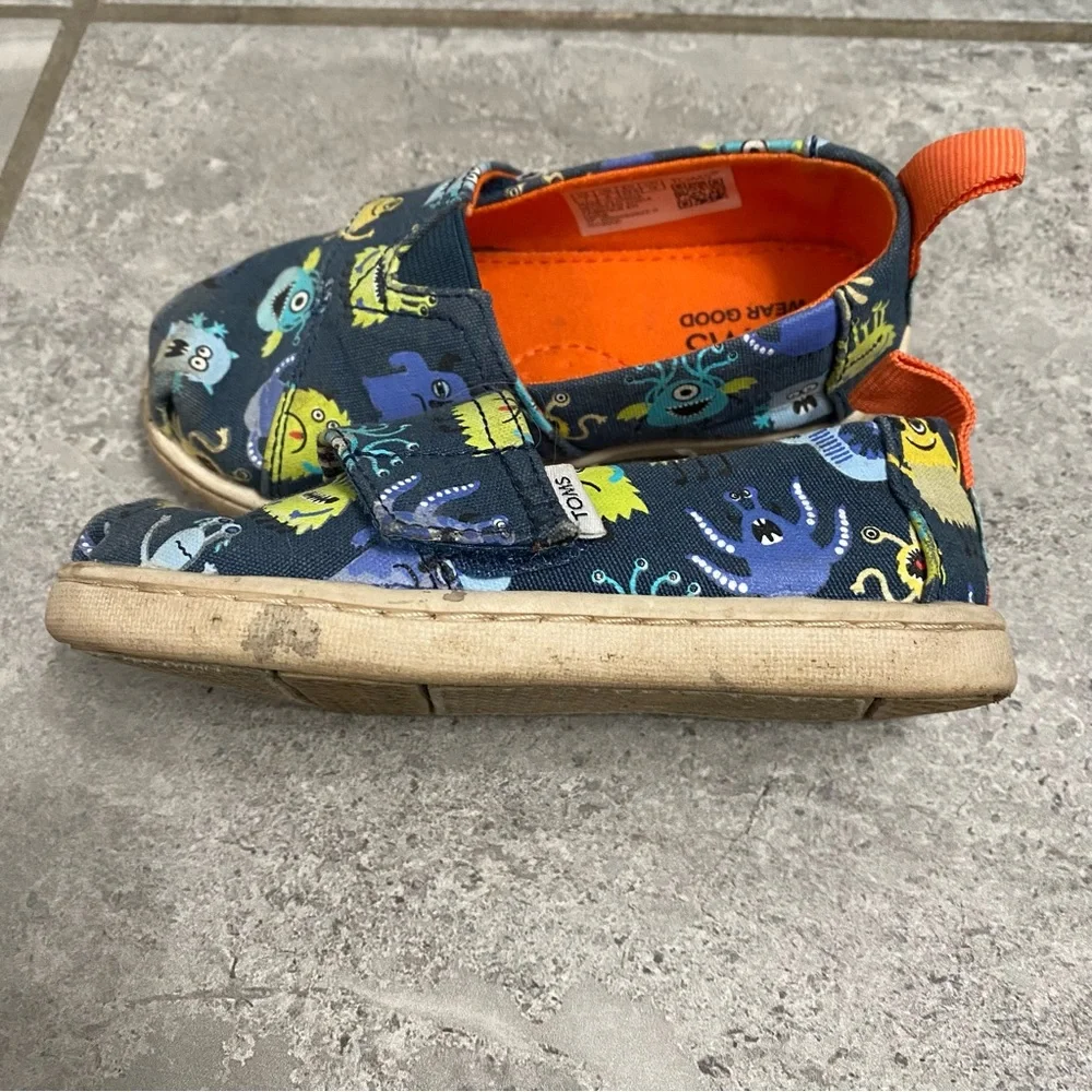TOMs Toddler Size 7 Monster Slip On Velcro Shoes